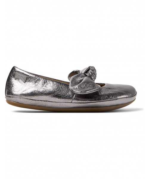 Camper - Right Nina K800434-021 Grey Leather Camper - Right Nina K800434-021 Grey Leather