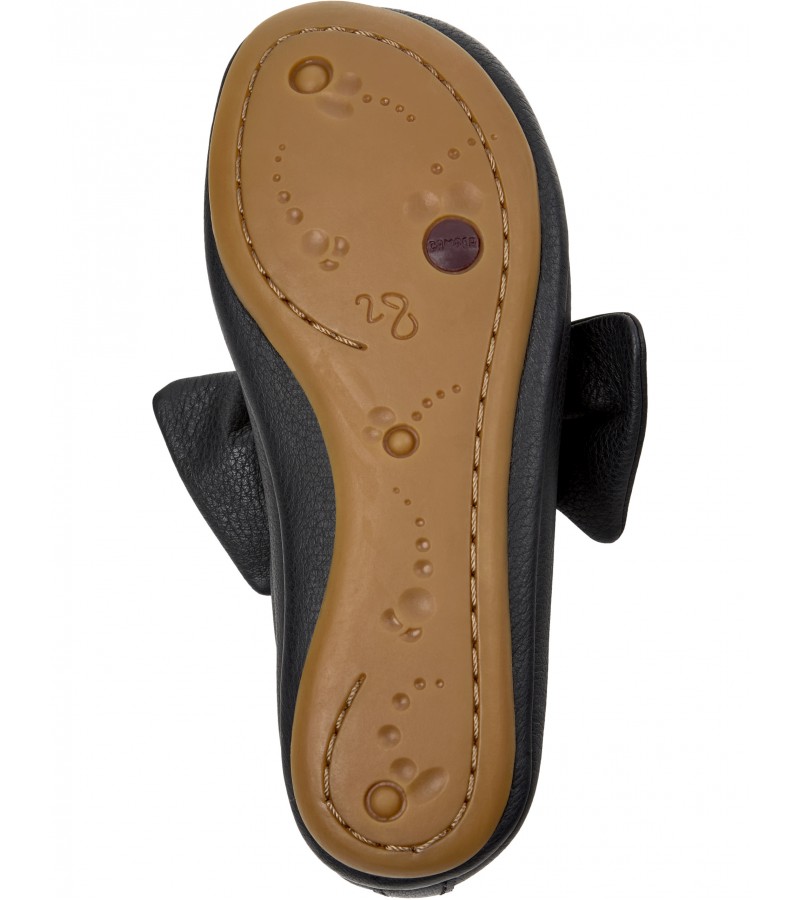 Camper - Right Nina K800702-006 Black Leather Camper - Right Nina K800702-006 Black Leather