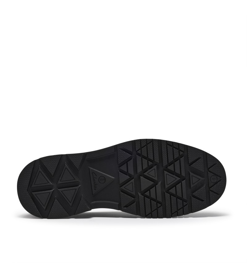 Clarks - Badbury Seam Black Leather