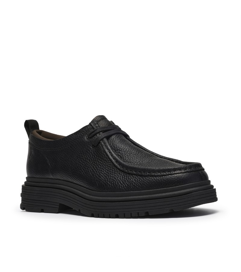 Clarks - Badbury Seam Black Leather