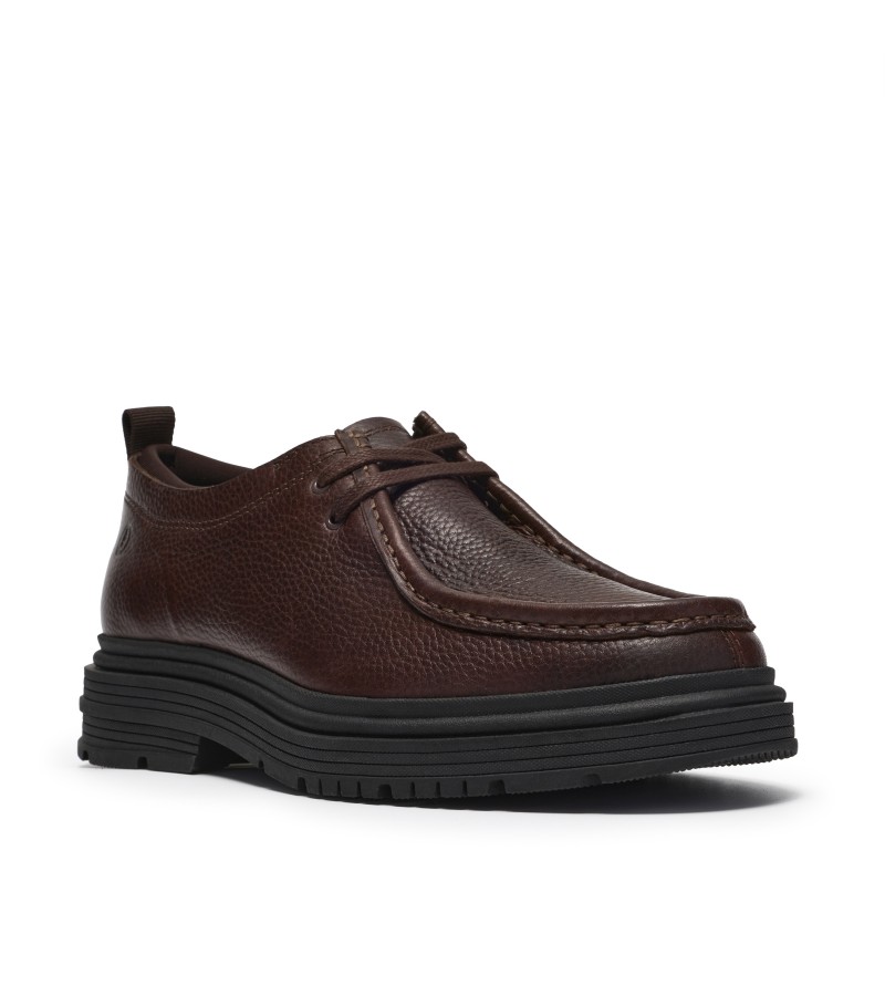 Clarks - Badbury Seam Brown Leather Clarks - Badbury Seam Brown Leather
