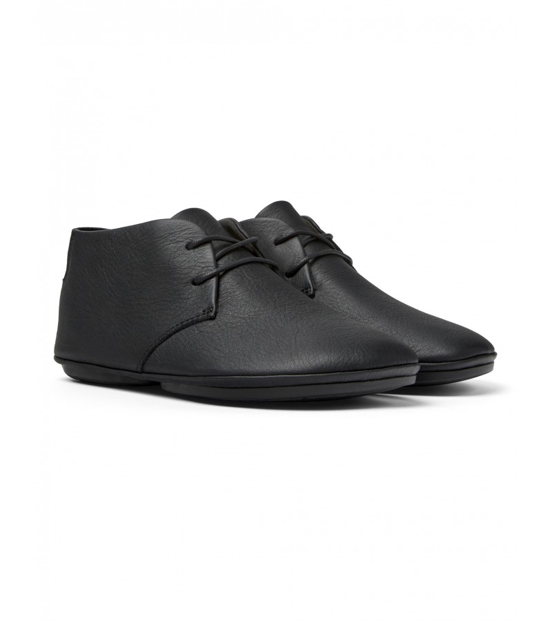 Camper - Right Nina K400221-036 Black Leather Camper - Right Nina K400221-036 Black Leather
