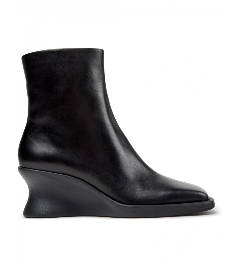 Camper - Louise K400838-001 Black Leather Camper - Louise K400838-001 Black Leather