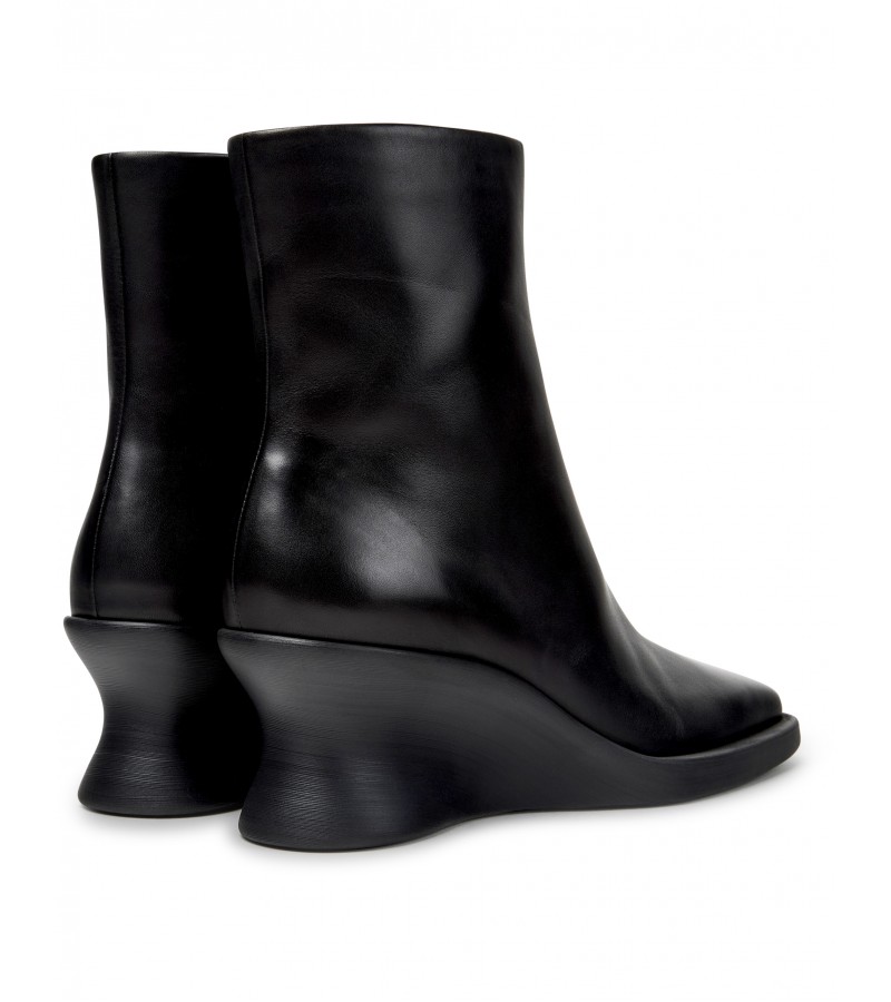 Camper - Louise K400838-001 Black Leather Camper - Louise K400838-001 Black Leather