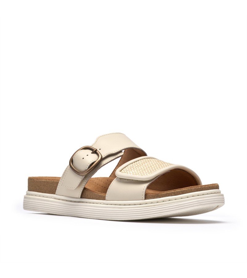 Clarks - Arwell Step Cream Leather