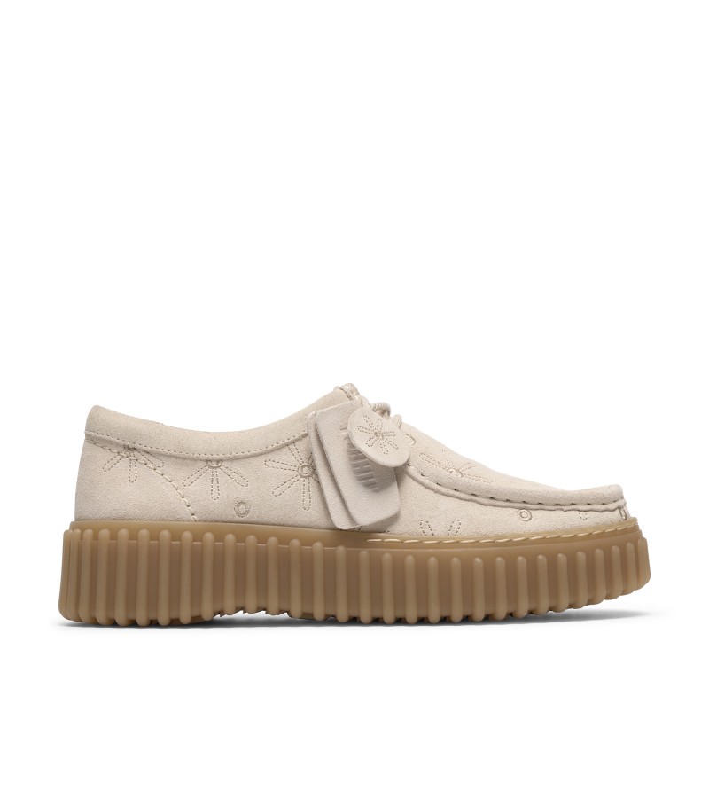 Clarks - Torhill Bee Cream Interest