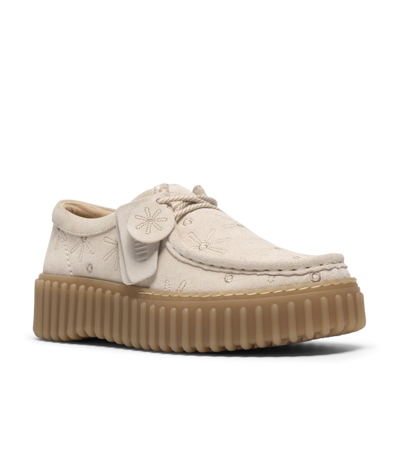 Clarks - Torhill Bee Cream Interest