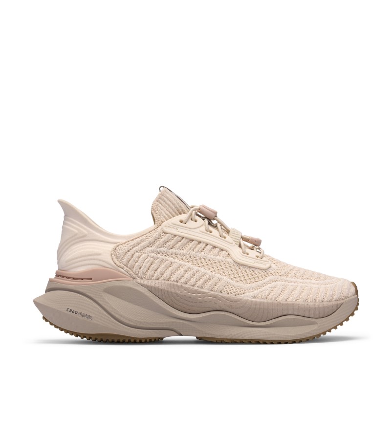 Clarks - Pace Rise. Light Sand