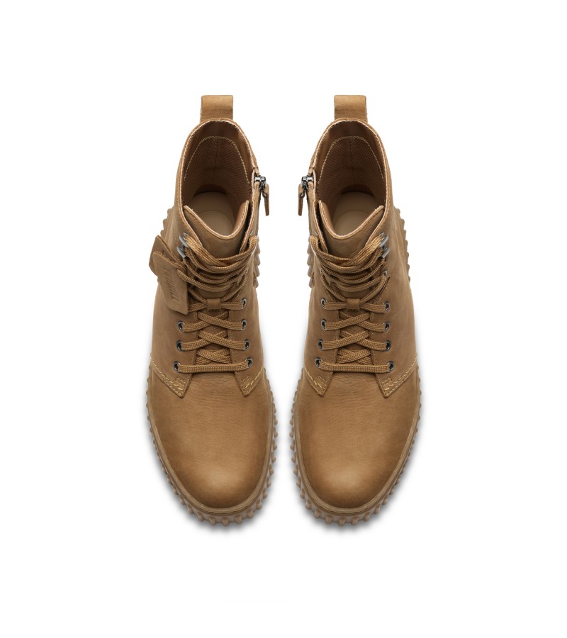 Clarks - Torhill Style Light Tan Nubuck