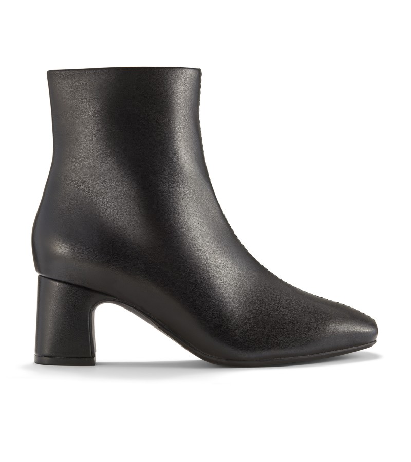 Clarks - Fernie Zip Black Leather Clarks - Fernie Zip Black Leather