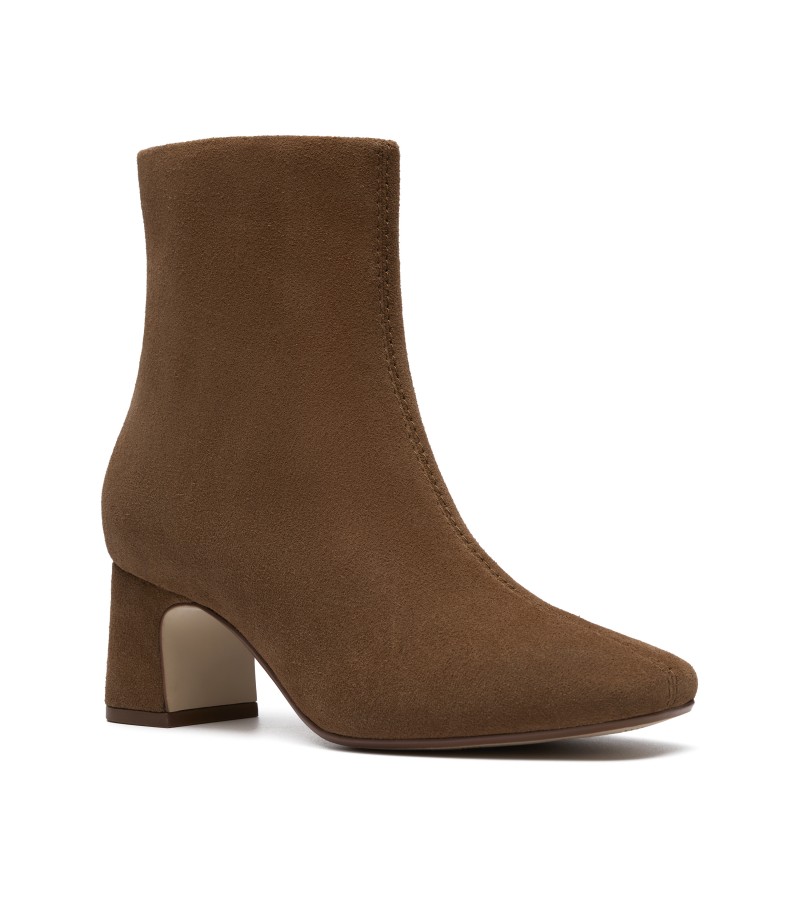 Clarks - Fernie Zip Walnut Suede Clarks - Fernie Zip Walnut Suede