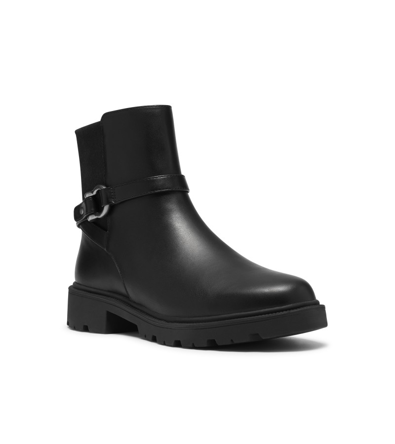 Clarks - Code L Bay Black Leather Clarks - Code L Bay Black Leather