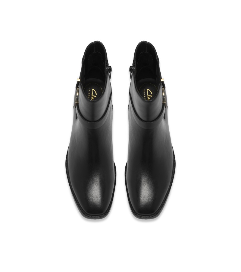 Clarks - Wrenn Buckle Black Leather